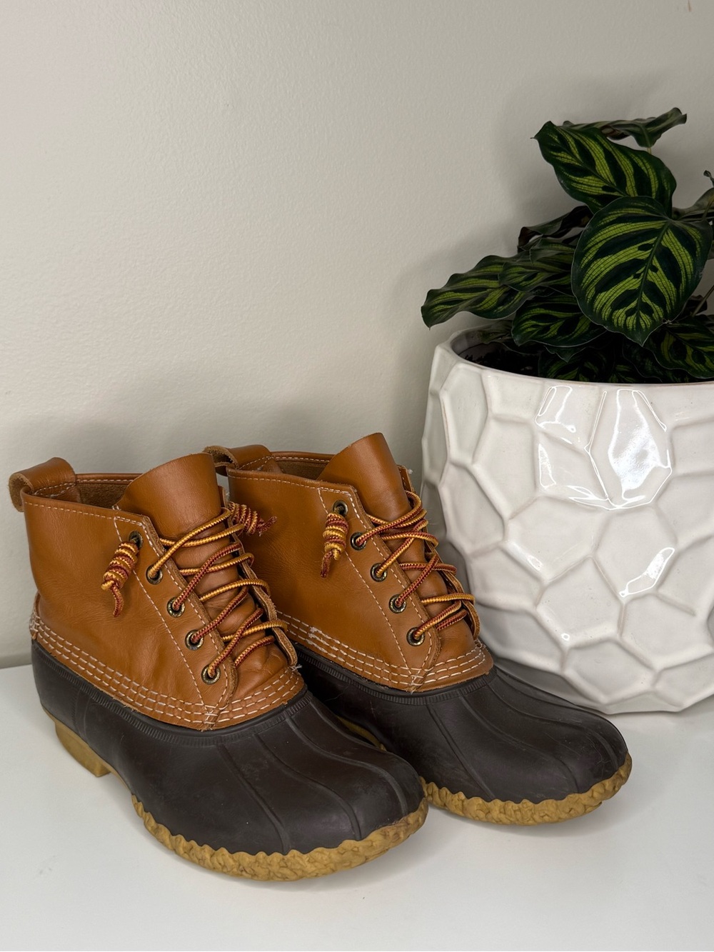 L.L.Bean Bean Boots Women’s 7M Made in Maine Brown Tan Leather Duck Rain Boots Y - Picture 2 of 9